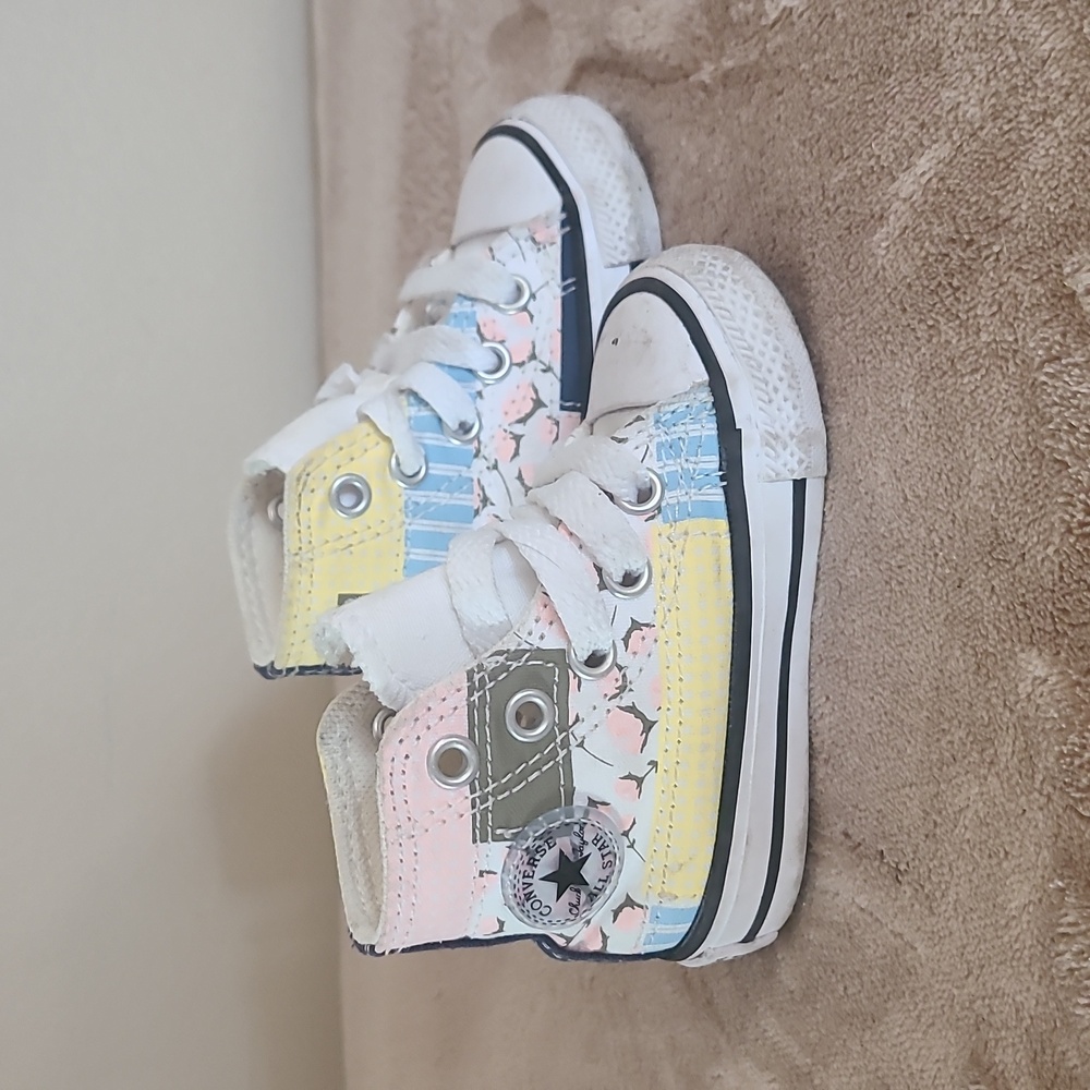 Baby girls converse high tops - 3m
